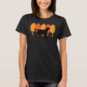 Schwarze Labrador-Silhouette im Herbst T-Shirt (Vorderseite)