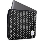 Schwarze Laptop-Hülle mit Monogramm-Muster Laptopschutzhülle (Vorne Rechts)