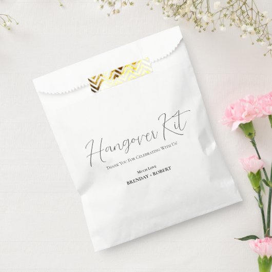 Schwarze Leinen Einfaches Script Hangover Erholung Geschenktütchen (Versiegelt)