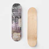 Schwarze lila Collage-Kunst auf Skateboard (Vorderseite)