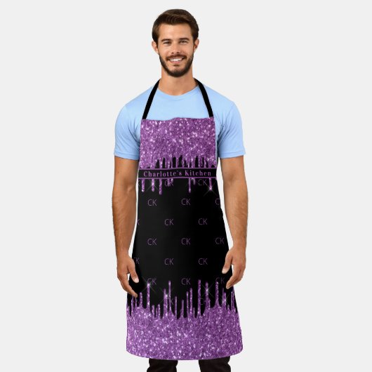 Schwarze lila Glitzer Tropfen mit gürtelförmigen M Schürze (Getragen)