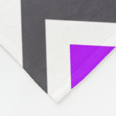Schwarze lila Zickzack Monogramm-Decke Fleecedecke (Ecke)