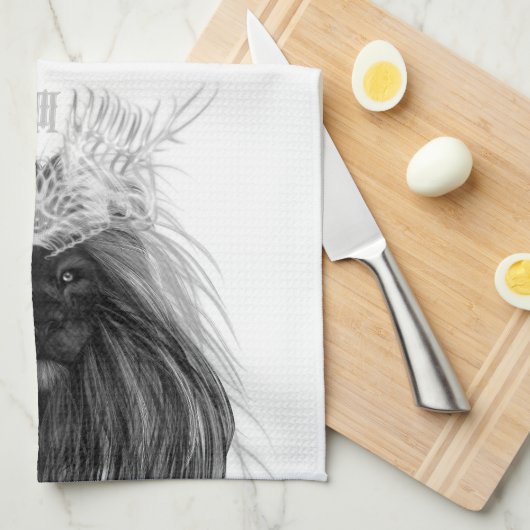 Schwarze Löwe mit Antlerkrone und Monogramm Geschirrtuch (Viertel Falte)