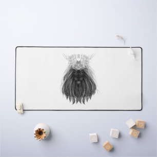 Schwarze Löwe mit Antlerkrone und Monogramm Schreibtischunterlage