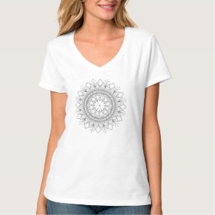 Schwarze Mandala-Fantasy-Blume und Herzen T-Shirt