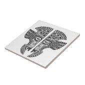 Schwarze Mayazwillings-Maske auf Weiß Fliese (Seite)