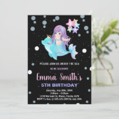 Schwarze Meerjungfrau Einladung mit Delfin (Stehend Vorderseite)