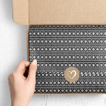 Schwarze Messe Isle Christmas Sweater Muster Seidenpapier<br><div class="desc">Maßgeschneidertes Tissue-Papier zeichnet sich durch ein modernes,  schlichtes Weihnachtskehrmuster aus. Klicken Sie auf Anpassen,  um eigene Texte und Bilder hinzuzufügen,  um ein einzigartiges Design für Geschenkpackungen oder handwerkliche Projekte zu erstellen.</div>