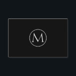 Schwarze Minimal Monogramm Visitenkarte<br><div class="desc">Gestalte diese schwarze professionelle minimal monogramm Visitenkarte ganz nach deinen Vorstellungen. Füge einfach deine eigenen Details hinzu. Wenn du willst kannst du auch dein Logo zusätzlich hinzufügen. Alles in nur wenigen Klicks.</div>