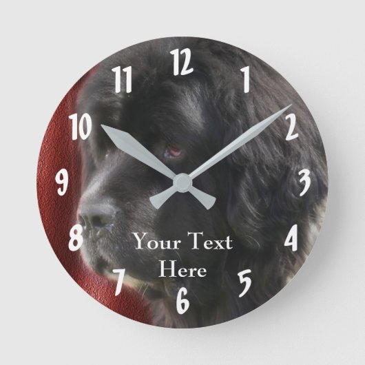 Schwarze Neufundland-Hundegesicht Personalisiert Runde Wanduhr (Vorderseite)