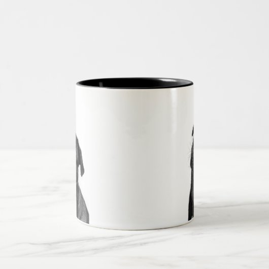 Schwarze niedliche Mops Zwei-Ton Tasse (Mittel)