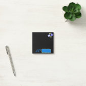 Schwarze Notizen mit violetten Blumen (Büro)