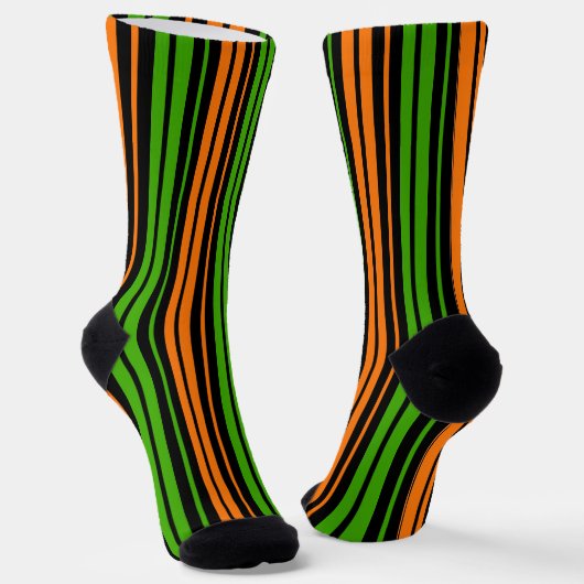 Schwarze Orange Grüne Vertikale Streifen Design Socken (Gewinkelt)