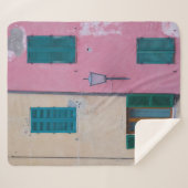 SCHWARZE OUTDOOR-SCONCE AUF PINK-GESTALTETE WAND SHERPADECKE (Vorderseite (Horizontal))