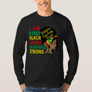 Schwarze pädiatrische Onkologie-Krankenschwester A T-Shirt