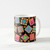 Schwarze Patchwork Quilt Design-Tasse Kaffeetasse (VorderseiteRechts)