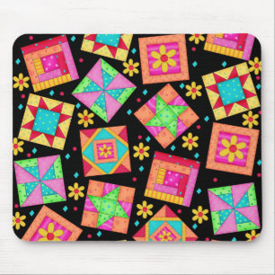 Schwarze Patchwork-Steppdecke blockiert Mousepad