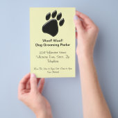 Schwarze Paw Print Design Dog Groomor Flyer (Handgriff)