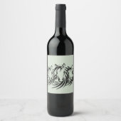 Schwarze Pferdeköpfe auf Grün Weinetikett (Vorderseite)