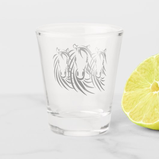 Schwarze Pferdeköpfe Schnapsglas (Rückseite)