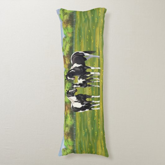 Schwarze Pinto Farbe Quarter Pferde im Sommer Weid Seitenschläferkissen (Vorderseite Vertikal)