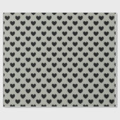 Schwarze Polka Herzen auf Pussywillow Gray Geschenkpapier (Flach)