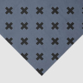 Schwarze Polka-Kreuze auf blau-grau Seidenpapier (Ausschnitt)