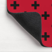 Schwarze Polka Kreuze auf rot Mousepad (Ecke)