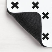 Schwarze Polka-Kreuze auf Weiß Mousepad (Ecke)