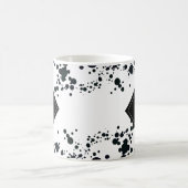 Schwarze Polka-Monogramm-Tasse Verwandlungstasse (Mittel)