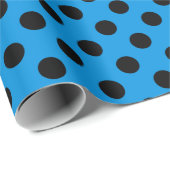 Schwarze Polka Punkte am Himmel blau Geschenkpapier (Rolleneckpunkt)