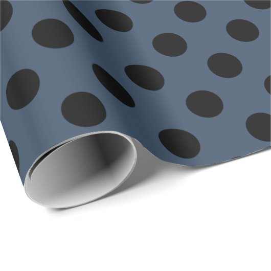 Schwarze Polka-Punkte auf grau-blau Geschenkpapier (Rolleneckpunkt)