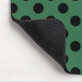 Schwarze Polka-Punkte auf kelgrün Mousepad (Ecke)