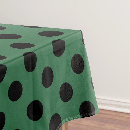 Schwarze Polka-Punkte auf kelgrün Tischdecke (Beispiel)