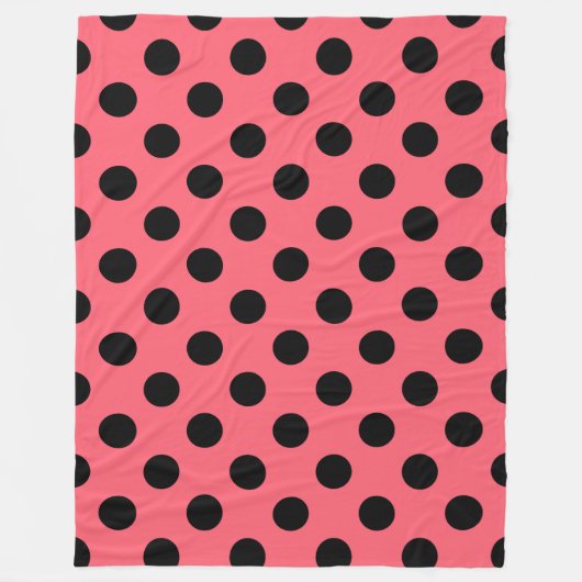 Schwarze Polka Punkte auf Korallen Fleecedecke (Vorderseite)