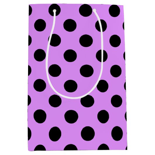 Schwarze Polka-Punkte auf Lila Mittlere Geschenktüte (Vorderseite)