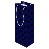 Schwarze Polka Punkte auf marineblau Geschenktüte Für Weinflaschen (Rückseite Schrägansicht)