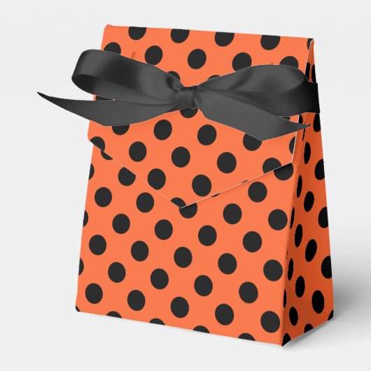 Schwarze Polka-Punkte auf Orange Geschenkschachtel (Vorderseite)