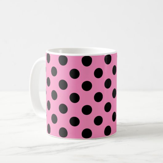 Schwarze Polka-Punkte auf Rosa Kaffeetasse (Vorderseite Links)