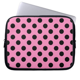 Schwarze Polka-Punkte auf Rosa Laptopschutzhülle
