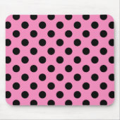 Schwarze Polka-Punkte auf Rosa Mousepad (Vorne)