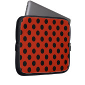 Schwarze Polka Punkte auf rot Laptopschutzhülle (Vorne Rechts)