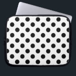 Schwarze Polka Punkte auf weiß Laptopschutzhülle<br><div class="desc">Schwarze Polka Punkte auf weiß</div>