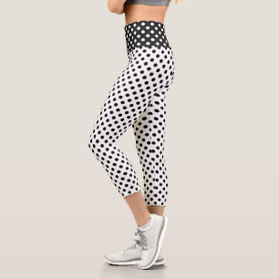 Schwarze Polka Punkte auf weißem Hintergrund Capri Leggings