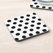 Schwarze Polka Punkte auf weißem Hintergrund Getränkeuntersetzer (Linke Seite)