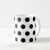Schwarze Polka Punkte auf weißem Hintergrund Kaffeetasse (VorderseiteRechts)