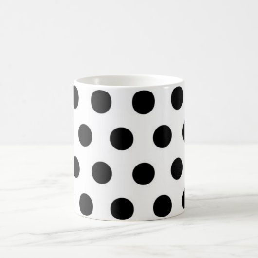 Schwarze Polka Punkte auf weißem Hintergrund Kaffeetasse (Mittel)