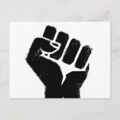 Schwarze Protestfaust Postkarte (Vorderseite)