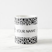 Schwarze Punkte & Kreismuster + Ihr Text & Hinterg Kaffeetasse (Mittel)