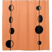 Schwarze Punkte und senkrechte Linien auf Orange Duschvorhang (Vorderseite)